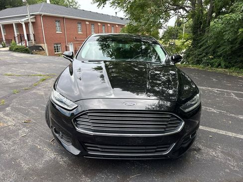 Used 2015 Ford Fusion SE w/ Equipment Group 201A FWD image 6