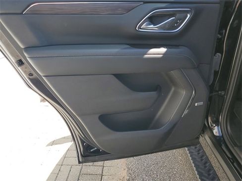 Used 2024 Chevrolet Tahoe Z71 w/ Luxury Package image 36