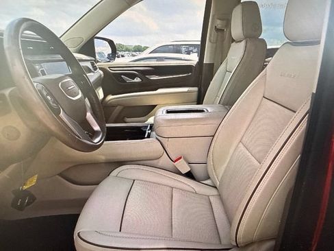 Used 2022 GMC Yukon Denali RWD image 7