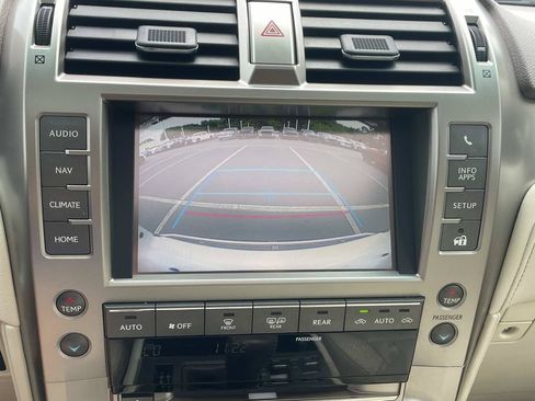 Used 2018 Lexus GX 460 Premium AWD/4WD image 37