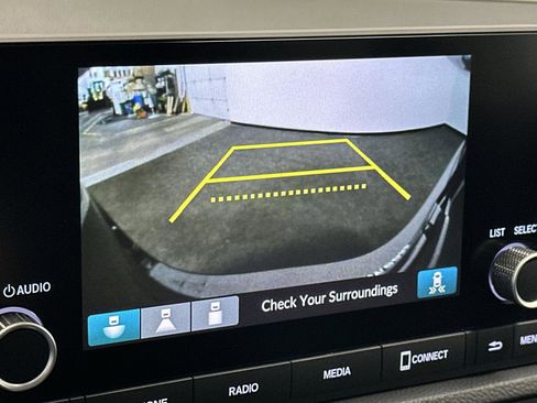 Certified 2025 Honda CR-V EX image 24