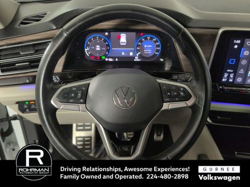 Used 2024 Volkswagen Atlas SEL Premium R-Line image 12