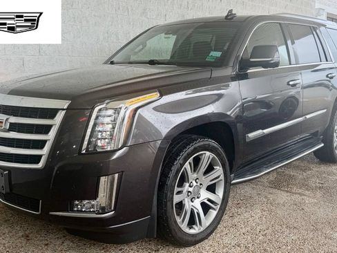 Used 2016 Cadillac Escalade Luxury AWD/4WD image 1