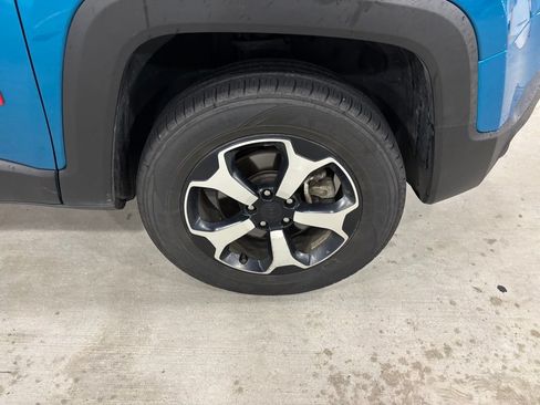 Used 2022 Jeep Renegade Trailhawk AWD/4WD image 7