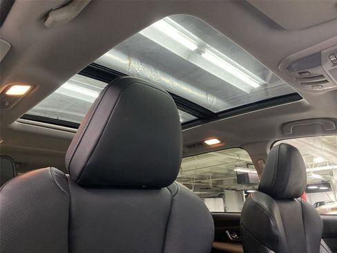 Used 2022 Subaru Ascent Limited w/ Technology Package image 20