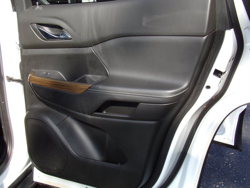 Used 2020 GMC Acadia SLE w/ LPO, Floor Liner Package FWD image 45