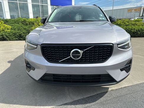 Certified 2026 Volvo XC40 B5 Plus AWD/4WD image 3