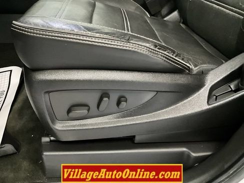 Used 2015 GMC Sierra 1500 Denali w/ Driver Alert Package AWD/4WD image 17