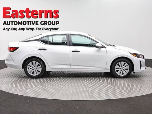 Used 2024 Nissan Sentra S FWD image 4