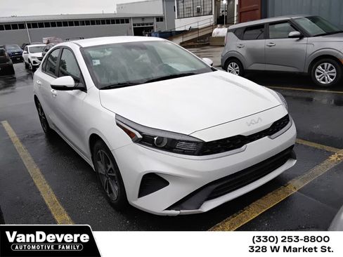 Used 2024 Kia Forte LXS w/ LXS Technology Package FWD image 1