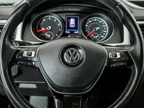 Used 2019 Volkswagen Atlas SE w/ Panoramic Sunroof Package AWD/4WD image 19