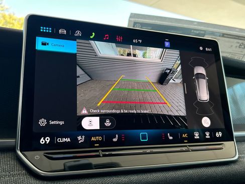 New 2026 Volkswagen Tiguan S FWD image 24