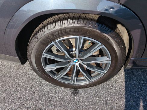 Used 2021 BMW X6 xDrive40i AWD/4WD image 9