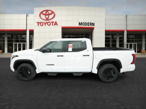 New 2026 Toyota Tundra SR5 image 9