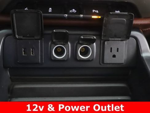 Used 2017 Chevrolet Silverado 1500 High Country AWD/4WD image 25