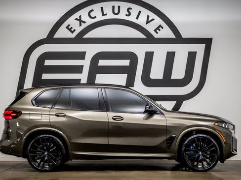 Used 2025 BMW X5 M60i AWD/4WD image 9