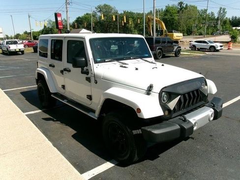 Used 2015 Jeep Wrangler Unlimited Sahara w/ Mopar Chrome Edition Group AWD/4WD image 4