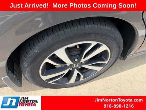 Used 2018 Honda Odyssey Elite image 9