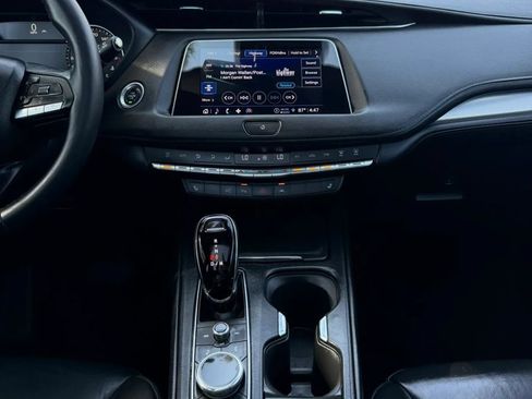 Used 2023 Cadillac XT4 Premium Luxury w/ Enhanced Visibility Package FWD image 17