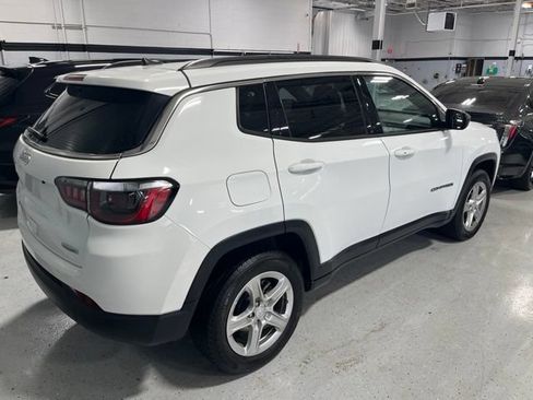 Used 2024 Jeep Compass Latitude AWD/4WD image 4