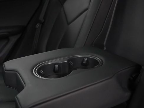 Certified 2026 Porsche Macan AWD/4WD image 19
