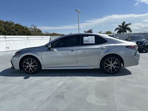 Used 2023 Toyota Camry SE w/ Convenience Package image 15