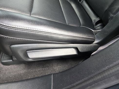 Used 2022 Ford Escape SEL FWD image 30