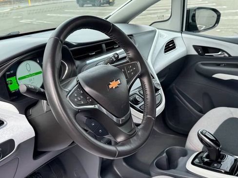 Used 2020 Chevrolet Bolt LT image 9