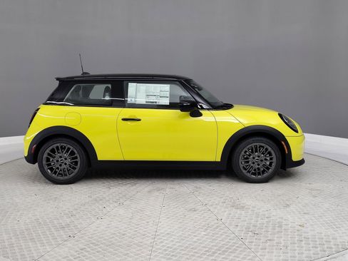 New 2026 MINI Cooper S image 5