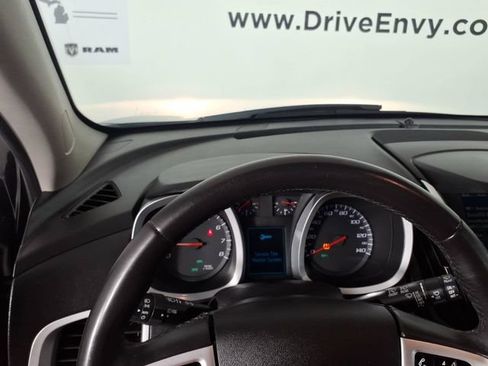 Used 2017 Chevrolet Equinox LT FWD image 28
