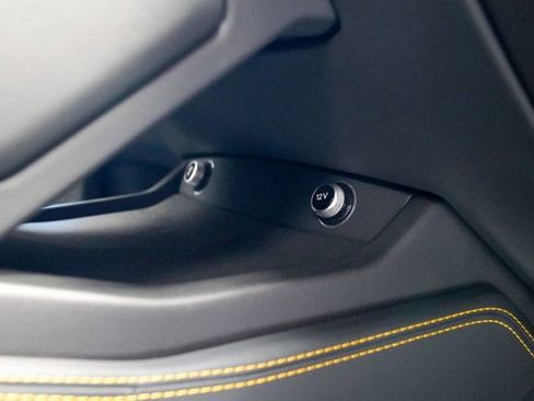 Used 2022 Lamborghini Urus image 78