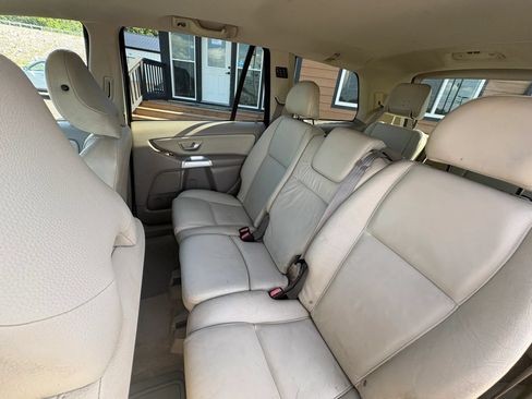 Used 2006 Volvo XC90 2.5T AWD/4WD image 22
