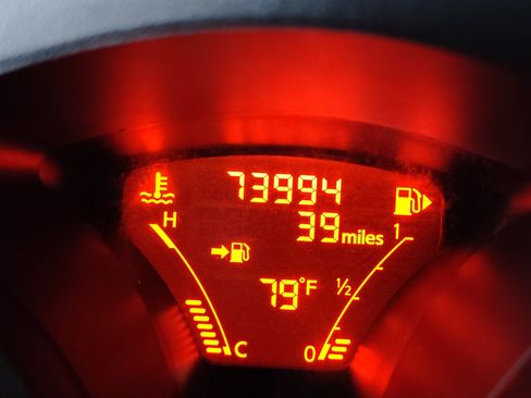 Used 2013 Nissan Juke NISMO FWD image 2