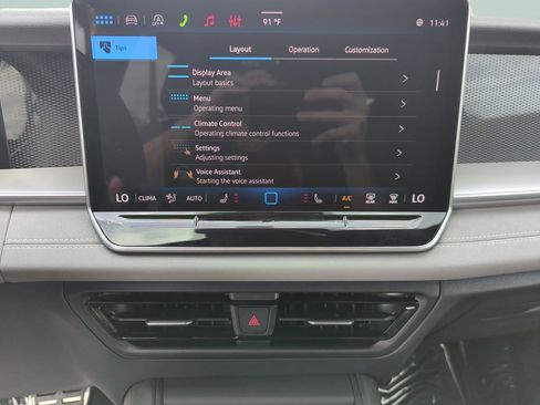 New 2026 Volkswagen Tiguan SE R-Line FWD image 31