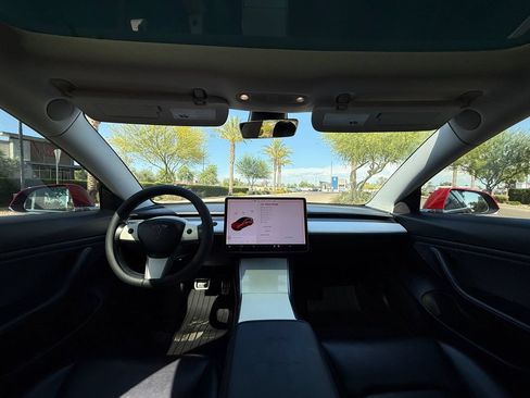 Used 2019 Tesla Model 3 Standard Range RWD image 12
