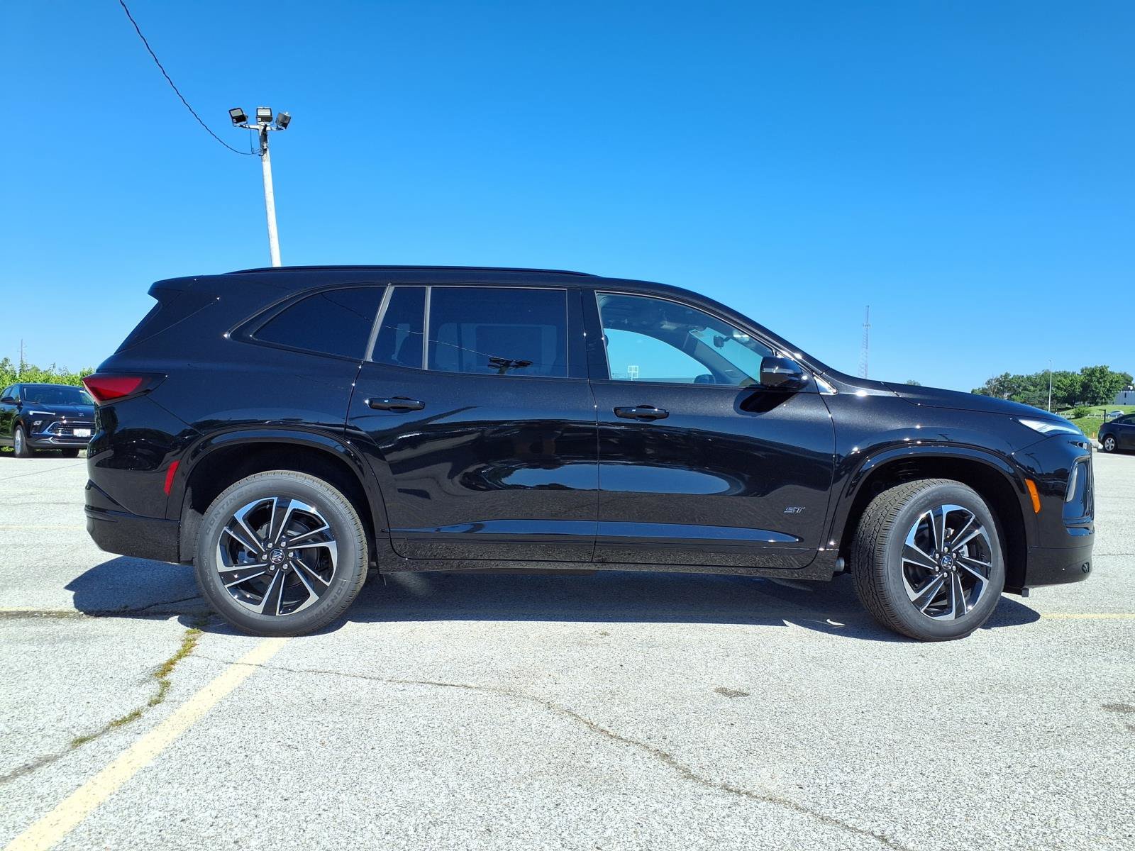 New 2026 Buick Enclave Sport Touring w/ Power Package FWD image 25