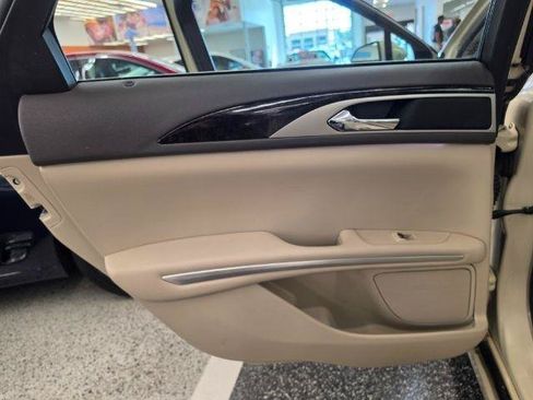 Used 2016 Lincoln MKZ w/ Equipment Group 300A Reserve FWD image 33