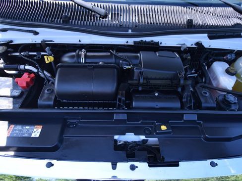 Used 2022 Ford E-350 and Econoline 350 Super Duty RWD image 27