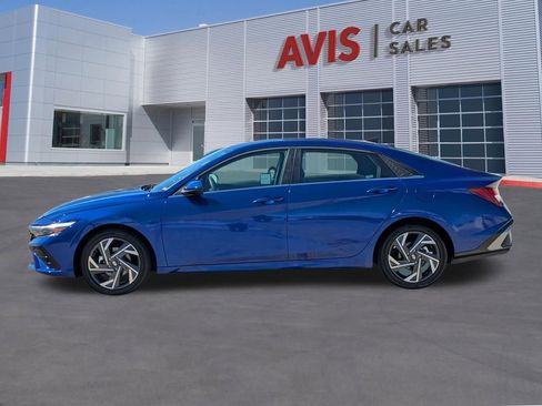 Used 2025 Hyundai Elantra SEL FWD image 10