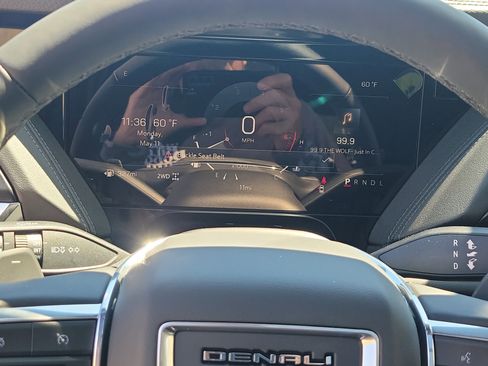New 2026 GMC Yukon XL Denali w/ Sun & Power Step Package AWD/4WD image 21