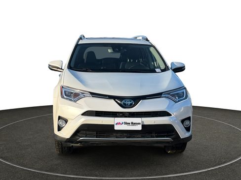Used 2016 Toyota RAV4 Limited image 9