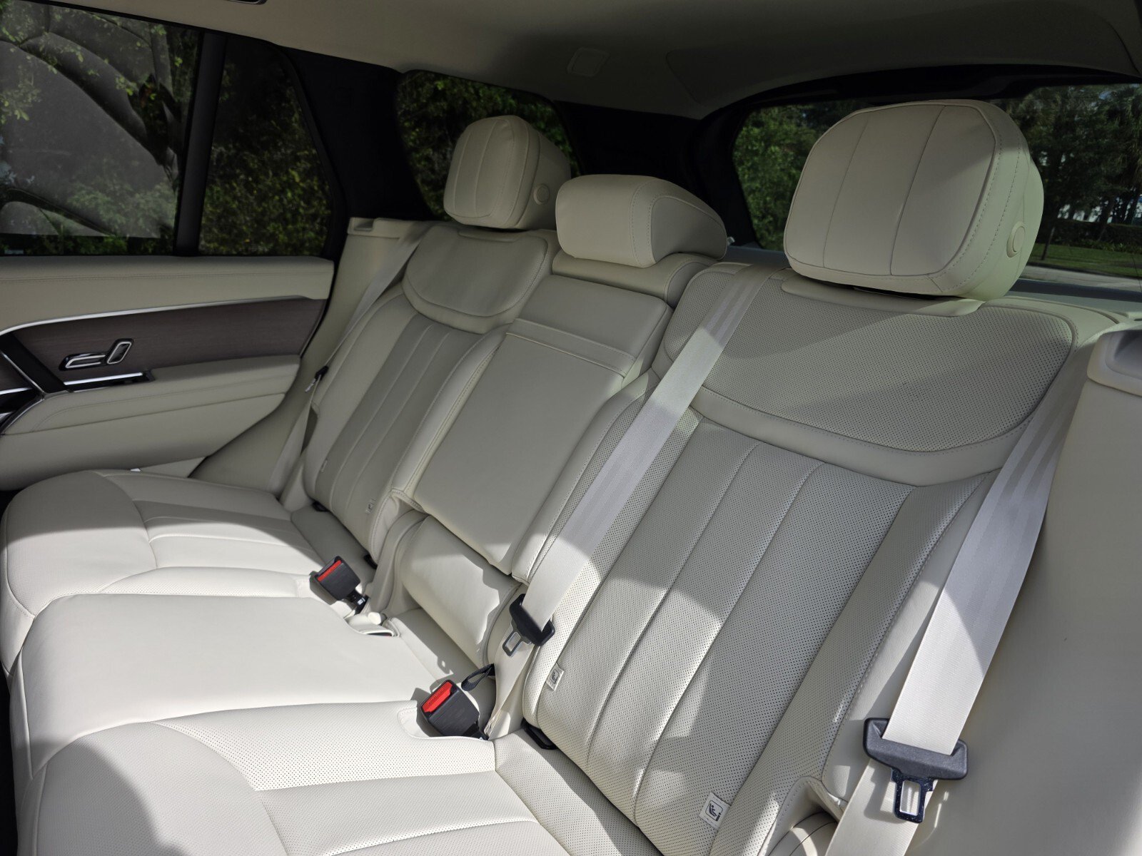 New 2026 Land Rover Range Rover SE AWD/4WD image 14