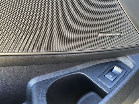 Used 2024 BMW 330i 330i w/ M Sport Package image 25