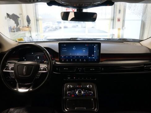 Used 2022 Lincoln Nautilus Reserve AWD/4WD image 31