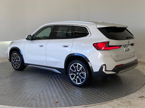 Used 2025 BMW X1 xDrive28i w/ Convenience Package image 3