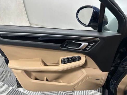 Used 2021 Porsche Macan S AWD/4WD image 14