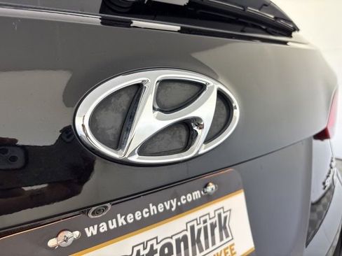 Used 2018 Hyundai Santa Fe Sport FWD image 28