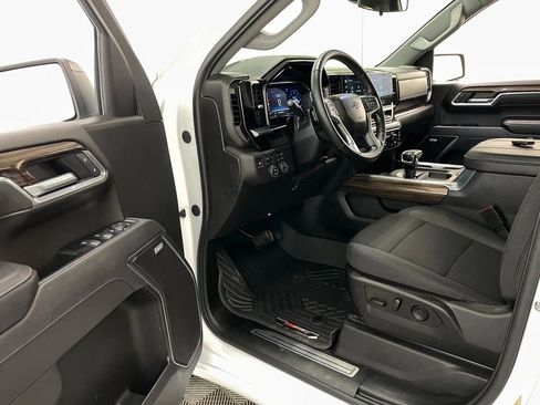 Used 2025 Chevrolet Silverado 1500 RST w/ Convenience Package II AWD/4WD image 24