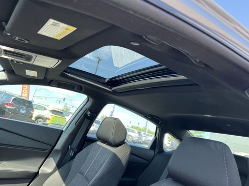 Used 2025 Honda Accord Sport image 31