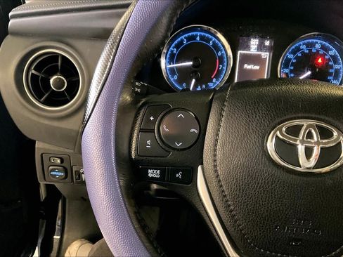 Used 2018 Toyota Corolla SE FWD image 22